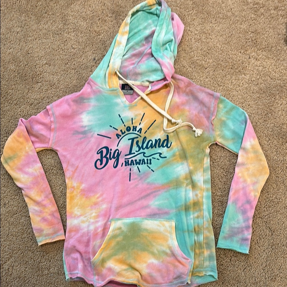 MV Sport New Tie-Dye Hoodie with Aloha Big Island Print Size Medium